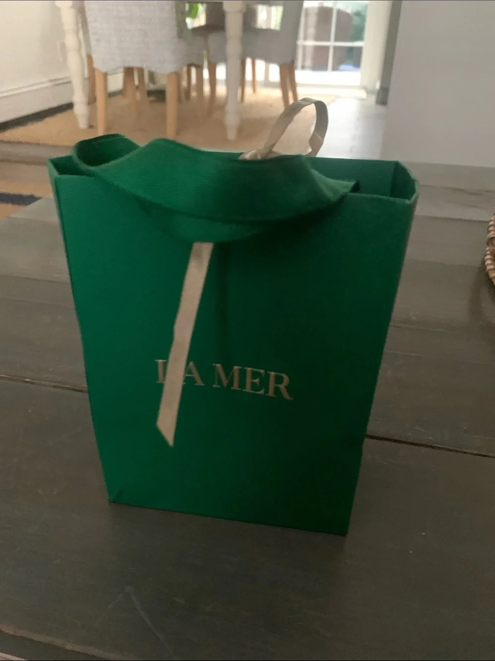 La Mer Emerald Green Gift Bag with Cream Branded Ribbon